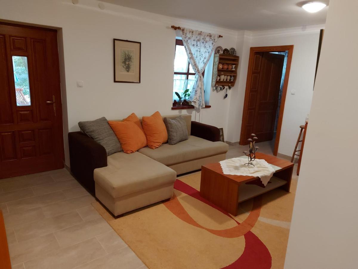 Nyugalom szigete 2 fős apartman 1 hálótérrel Vertessomlo Exterior foto
